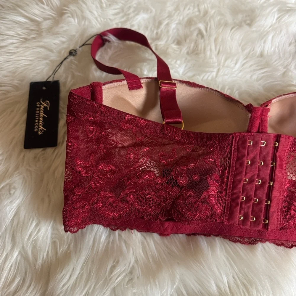 Frederick’s Of Hollywood Desiree red lace push up balconette bra Size 36D New